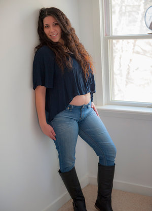 18 year old girl Nicole Ray showing off her tits and twat on golf course